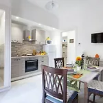 Mahal Kita Bed & Breakfast Sorrento