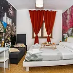 Bed & Breakfast Mahal Kita 3*